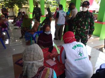  TMMD Tambakrejo, Dinkes Bojonegoro Periksa Kesehatan Warga Jatimulyo